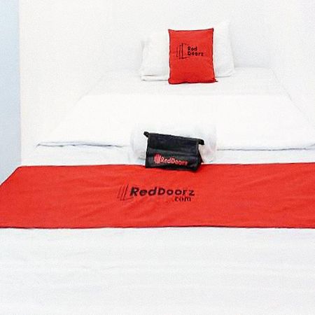 Reddoorz At San Antonio Binan Laguna Extérieur photo