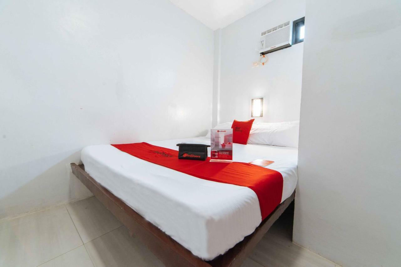 Reddoorz At San Antonio Binan Laguna Extérieur photo